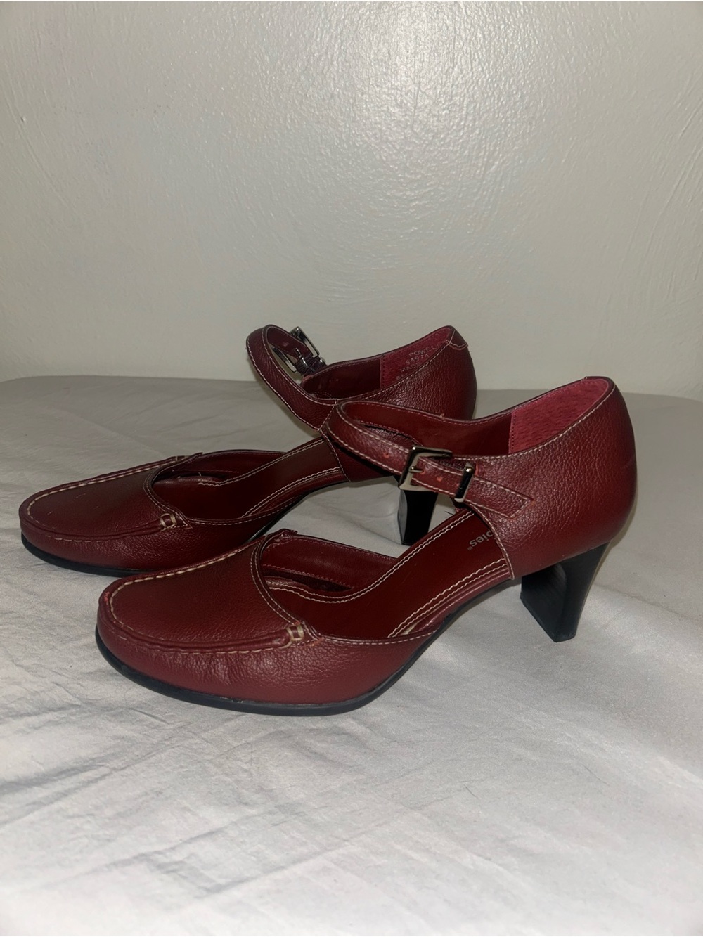 Hush Puppies Burgundy Mary Jane Heels